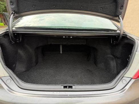 Used 2014 Toyota Camry LE FWD image 14