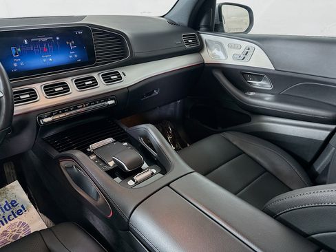 Certified 2025 Mercedes-Benz GLS 450 4MATIC image 27
