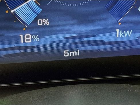 New 2026 Chevrolet Equinox EV LT image 12