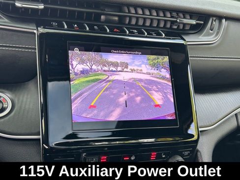 Certified 2024 Jeep Grand Cherokee Altitude image 26