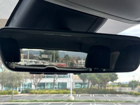 Used 2022 Toyota Highlander Limited image 25