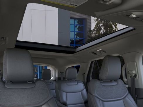 New 2026 Ford Explorer Active AWD/4WD image 22