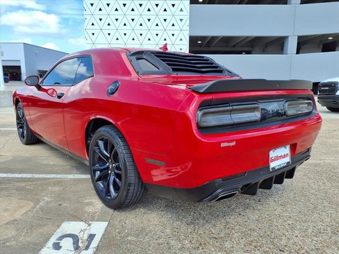 Used 2017 Dodge Challenger SXT w/ Blacktop Package image 3