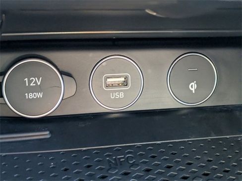 Used 2023 Genesis G70 3.3T w/ Sport Prestige Package image 19