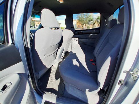 Used 2010 Toyota Tacoma PreRunner RWD image 19