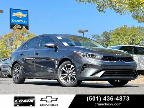 Used 2023 Kia Forte LXS FWD image 1