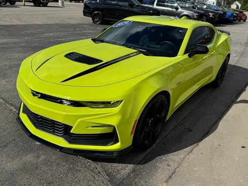 Used 2020 Chevrolet Camaro SS RWD image 7