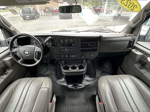 Used 2023 Chevrolet Express 2500 w/ Driver Convenience Package RWD image 7