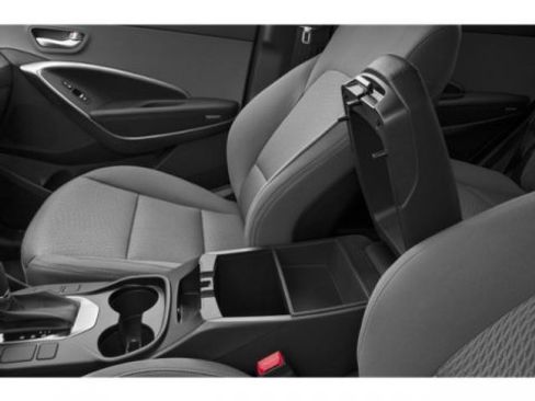 Used 2018 Hyundai Santa Fe Sport image 18