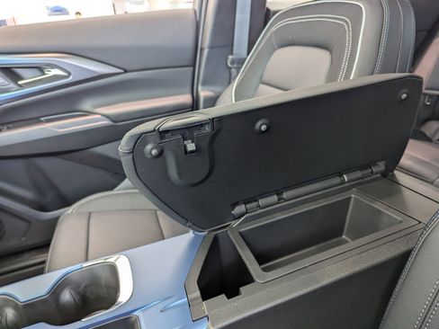 New 2026 Chevrolet Equinox EV LT w/ Convenience Package II image 19