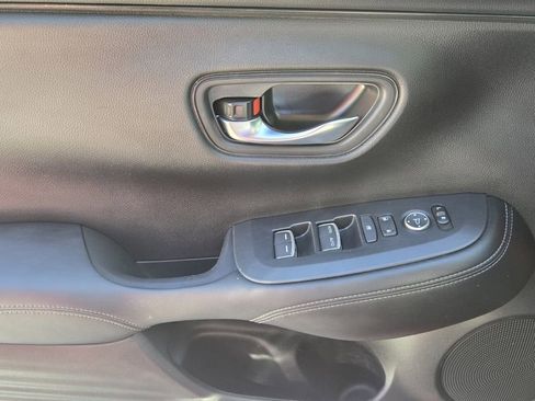 Used 2025 Honda HR-V EX-L image 26