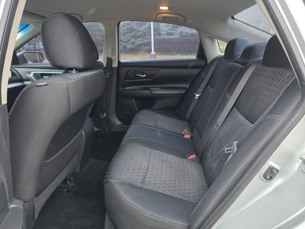 Used 2016 Nissan Altima 2.5 S w/ Power Driver Seat Package FWD image 17