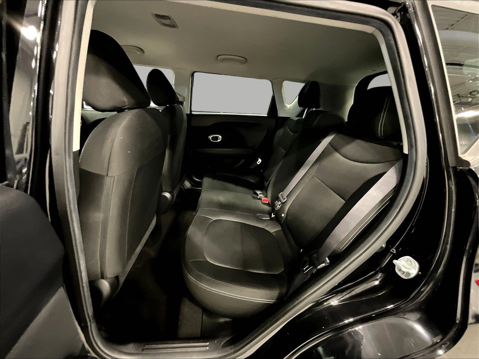 Used 2016 Kia Soul FWD image 21