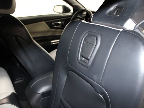 Used 2024 Ford Mustang Premium RWD image 31