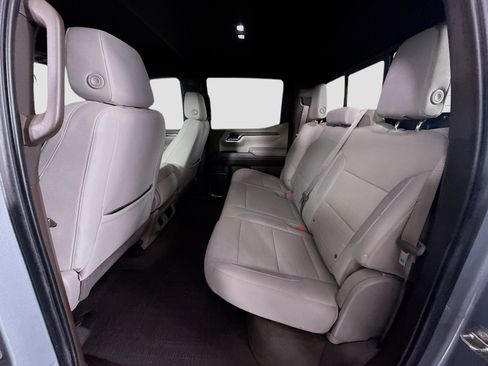 Used 2023 GMC Sierra 1500 SLE w/ Preferred Package image 24