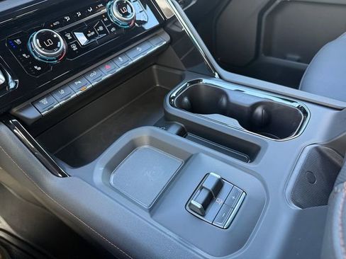 New 2026 GMC Sierra 2500 AT4 w/ AT4 Premium Plus Package AWD/4WD image 10