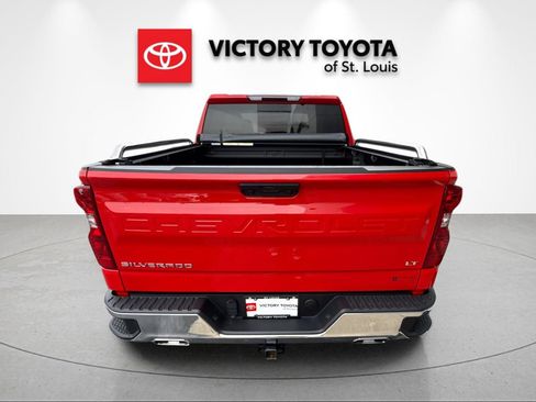 Used 2025 Chevrolet Silverado 1500 LT AWD/4WD image 4
