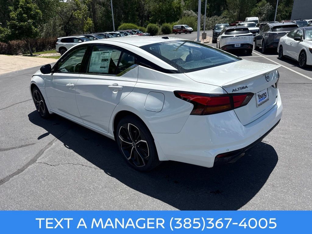 New 2026 Nissan Altima 2.5 SR w/ SR Premium Package AWD/4WD image 6