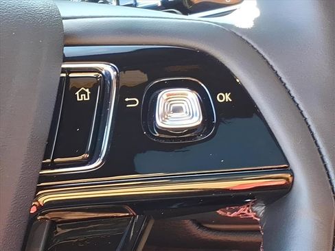 Certified 2025 Lincoln Corsair Reserve w/ Jet Appearance Package image 11