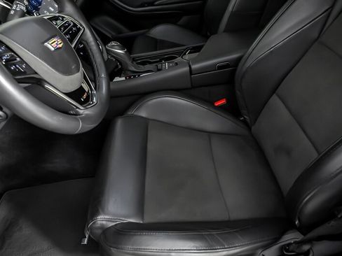 Used 2019 Cadillac CTS V w/ Carbon Fiber Package RWD image 17