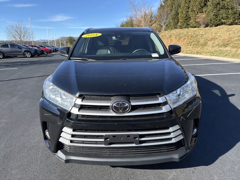Used 2018 Toyota Highlander XLE w/ Protection Package #3 image 2