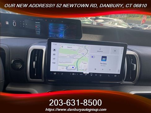 Used 2025 Ford Expedition Active AWD/4WD image 15