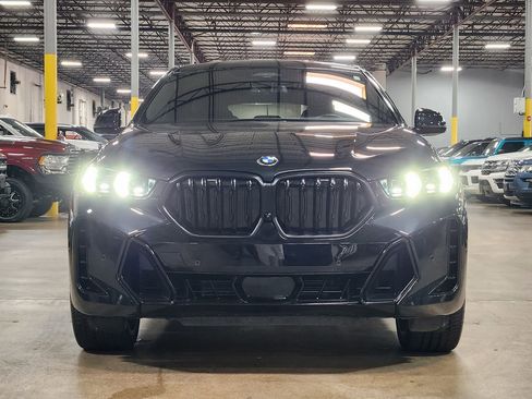 Used 2024 BMW X6 xDrive40i w/ Premium Package AWD/4WD image 2