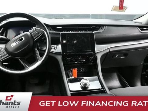 Used 2022 Jeep Grand Cherokee L Laredo w/ Luxury Tech Group I AWD/4WD image 23