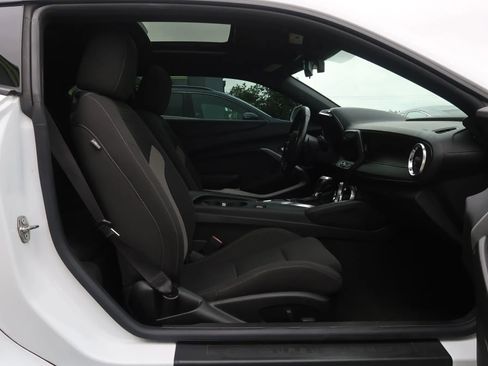 Used 2022 Chevrolet Camaro SS RWD image 21