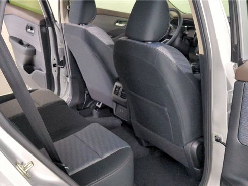 Certified 2023 Nissan Rogue SV image 28