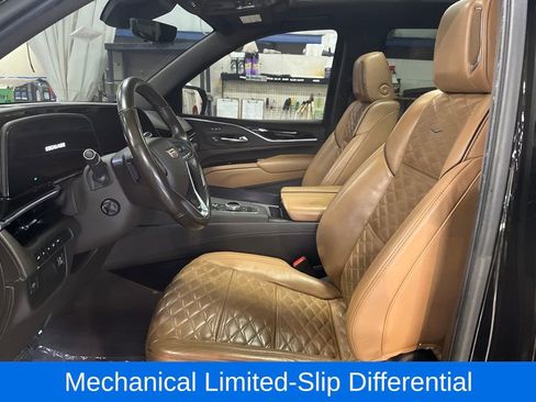 Used 2021 Cadillac Escalade Premium Luxury image 14