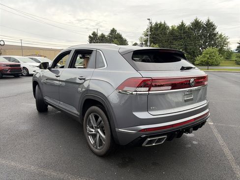 Used 2024 Volkswagen Atlas Cross Sport SEL R-Line AWD/4WD image 6