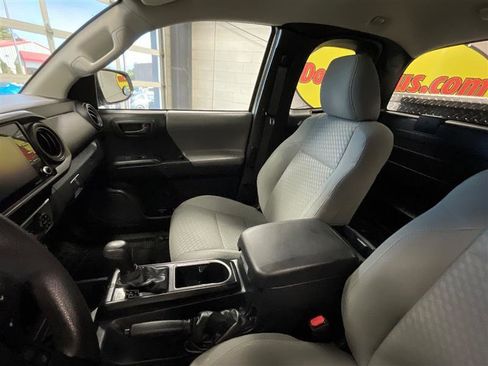 Used 2020 Toyota Tacoma SR image 12