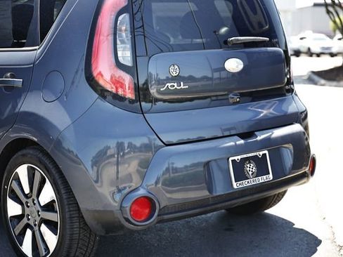 Used 2014 Kia Soul ! w/ Sun & Sound Package FWD image 6