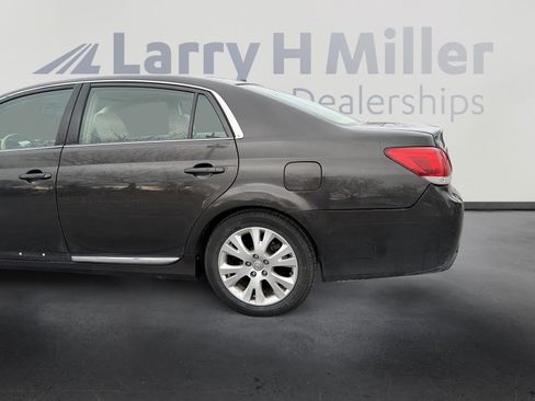 Used 2012 Toyota Avalon image 12