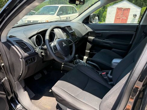 Used 2015 Mitsubishi Outlander Sport ES FWD image 17