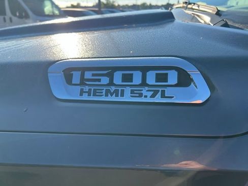 Used 2019 RAM 1500 Tradesman w/ SXT Appearance Group AWD/4WD image 7