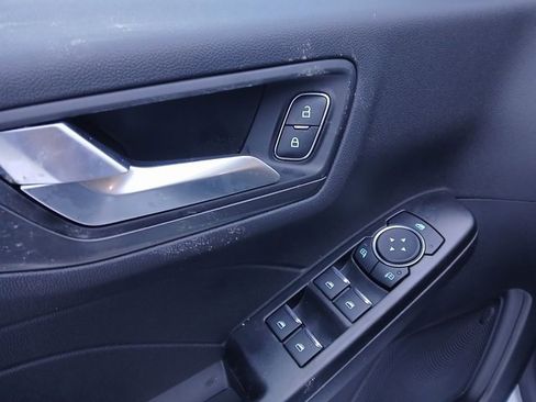 New 2026 Ford Escape SE w/ Class II Trailer Tow Package image 9