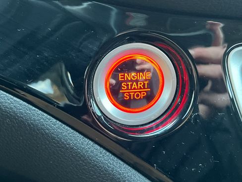 Used 2020 Honda Pilot Elite image 25