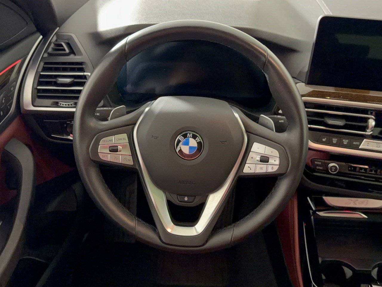 Used 2025 BMW X4 xDrive30i AWD/4WD image 10