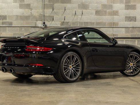 Used 2018 Porsche 911 Carrera image 8