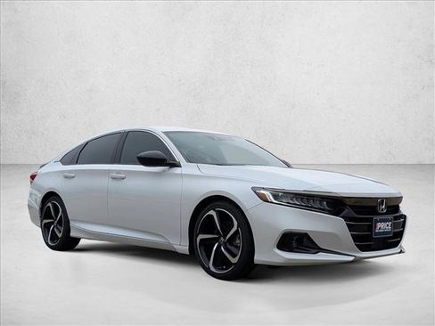 Used 2022 Honda Accord Sport image 3