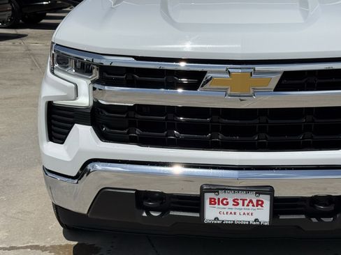Used 2025 Chevrolet Silverado 1500 LT AWD/4WD image 6