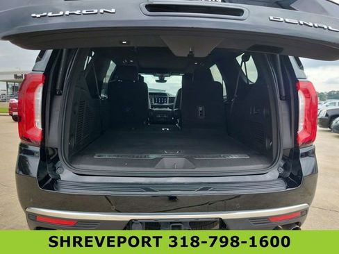 Used 2021 GMC Yukon XL Denali w/ Denali Premium Package AWD/4WD image 27