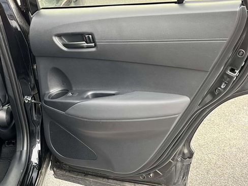 Used 2026 Toyota Corolla Cross LE FWD image 17