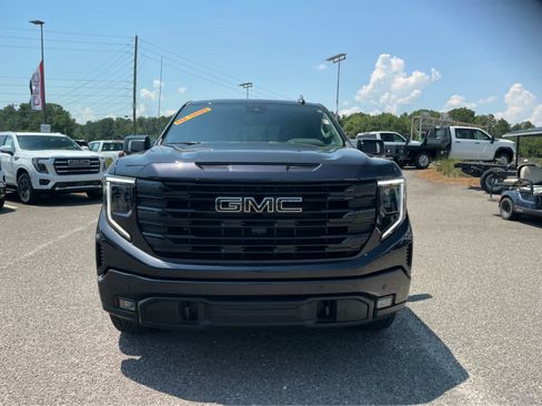 Used 2026 GMC Sierra 1500 Elevation w/ Elevation Premium Package AWD/4WD image 2