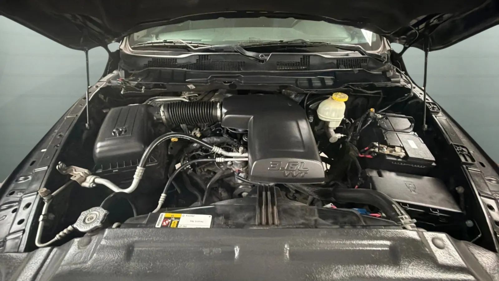 Used 2017 RAM 1500 Express RWD image 19