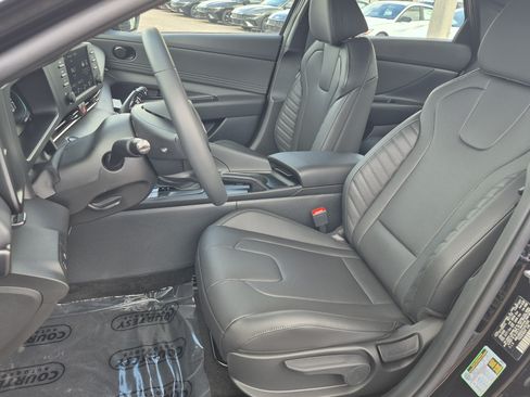 New 2026 Hyundai Elantra SEL Sport FWD image 20