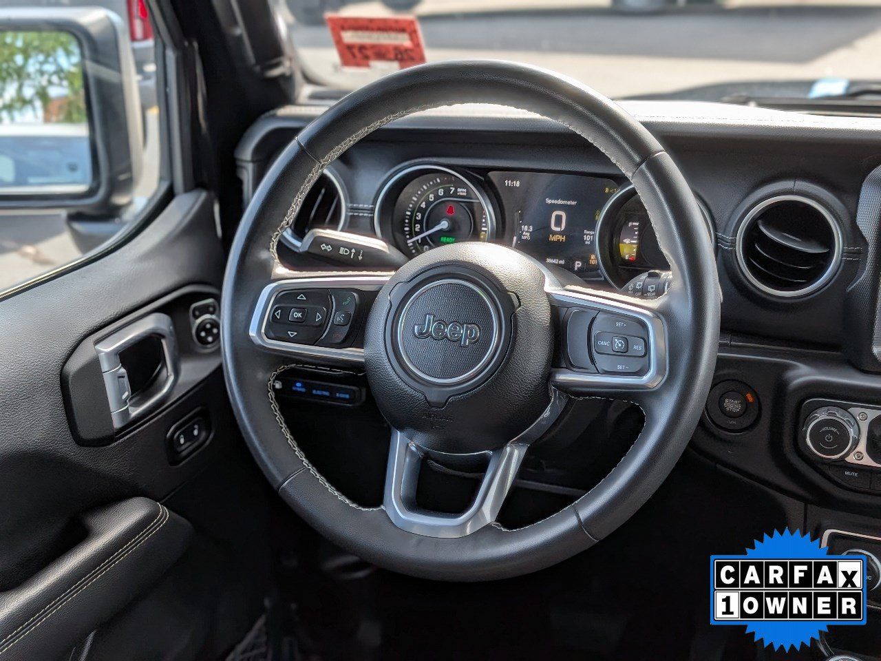 Used 2023 Jeep Wrangler Unlimited Sahara AWD/4WD image 17