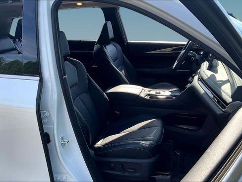 Certified 2026 INFINITI QX60 Luxe w/ Cargo Package AWD/4WD image 28